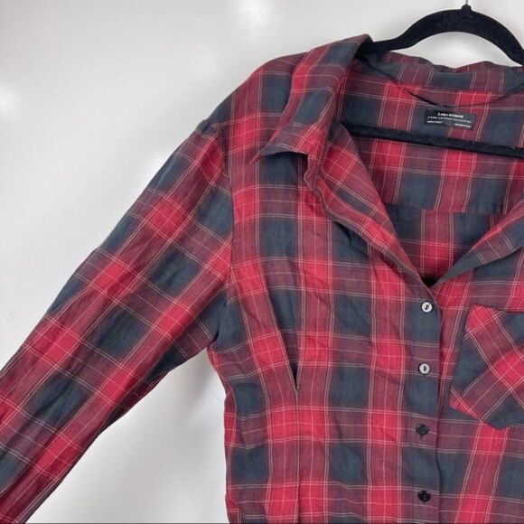Zara Red Plaid Button Up Flannel Top Long Sleeve Asymmetrical Size Medium - Picture 9 of 10